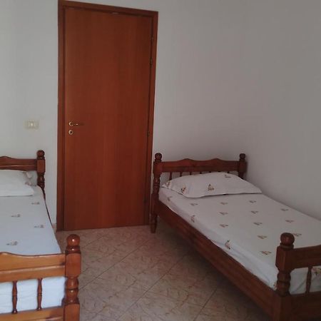 Home Vlorë Extérieur photo